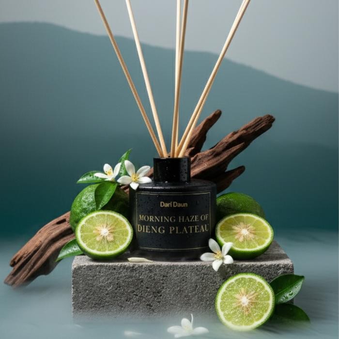 Reed Diffuser Morning Haze Of Dieng Plateau by DariDaun