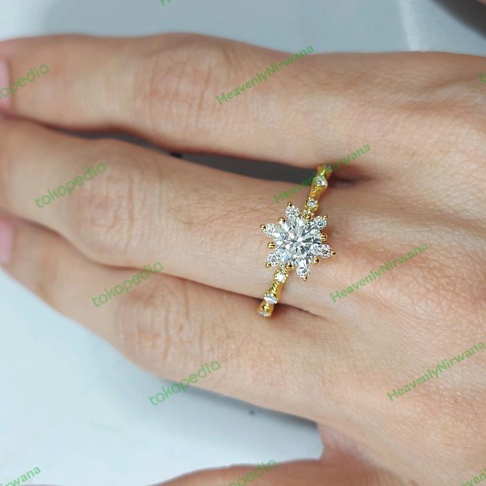 High Quality Moissanite Solitaire Gold Ring. pass Diamond tester