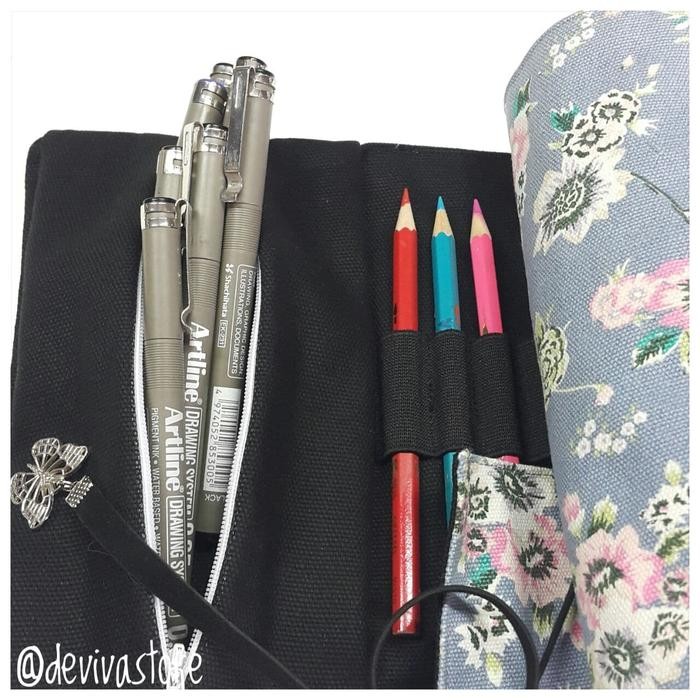 

Roll Pencil Case / Tempat Pensil Gulung - Floral Vintage