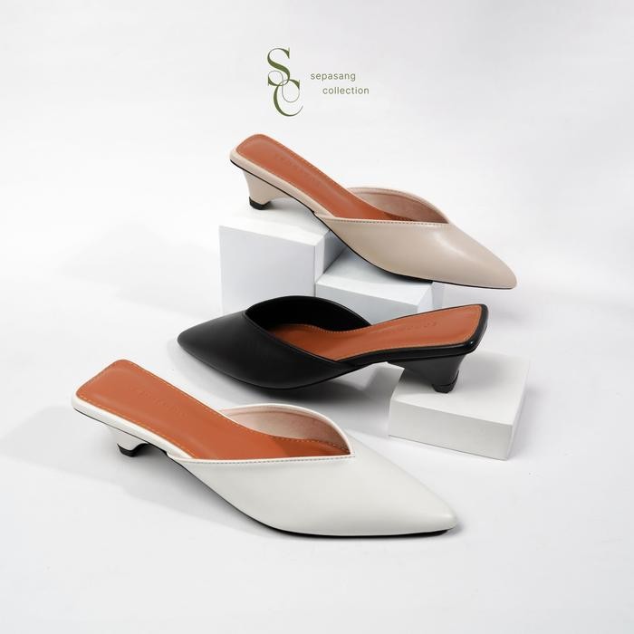 Pilihan- Sepasang Collection Joy Sendal Mules Wanita 3 Cm Shoes Sandal Hak Lancip Flat Mules