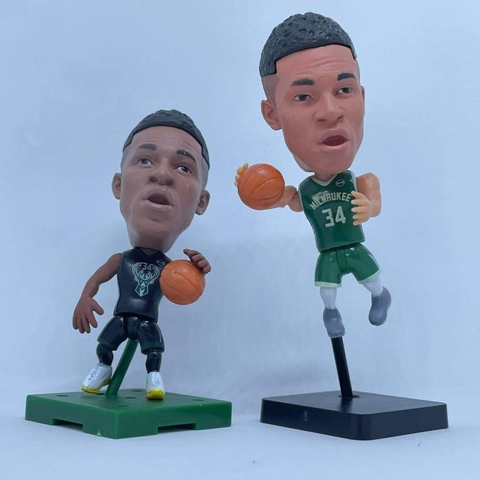 q9v5- Action Figure Giannis Antetokounmpo Milwaukee Bucks Nba