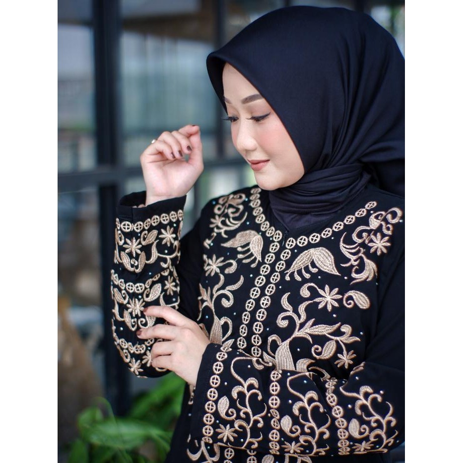 KirimCpT- Galeri Lyla Abaya Hitam Gamis Saudi Jetblack Premium Bordir Elegant - Savana