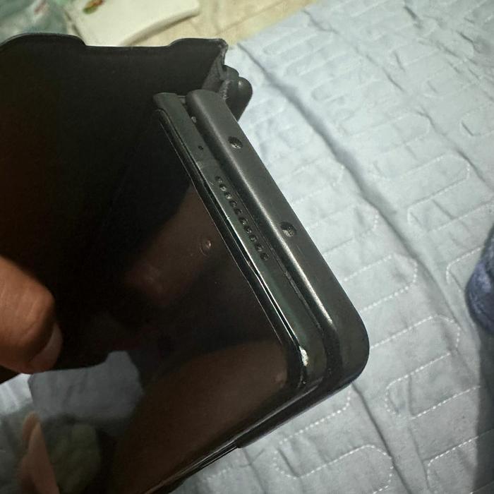 NEW LCD COPOTAN SAMSUNG Z3