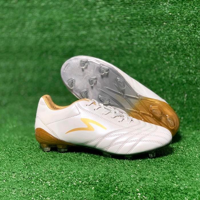 Specs Sports - Sepatu Bola Specs Accelelator Ll Warna Putih Gold Junior Dewasa Set Pria Uniseks