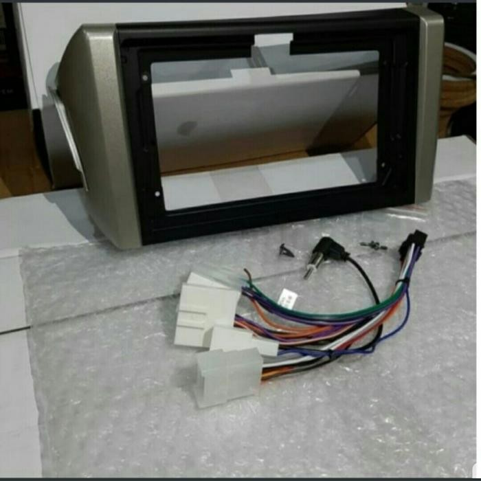 FRAME HEAD UNIT DOBLEDIN 9 INCH ANDROID MOBIL INNOVA REBORN LIST TAPE