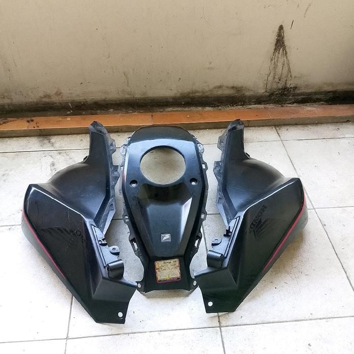 Cover Tangki Cbr 150R K45R - Cover Tangki Set Cbr 150R K45R Original