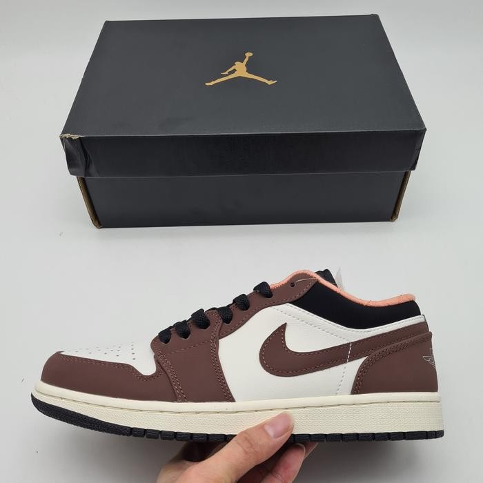 Jordan 1 Low Mocha [Hypeware]