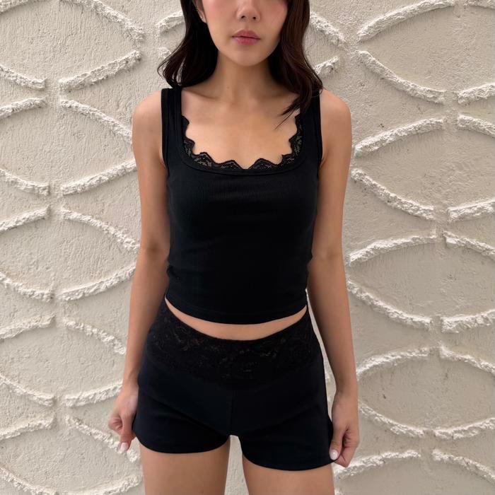 BIG SALE UR MOM - Aritzia tank wanita