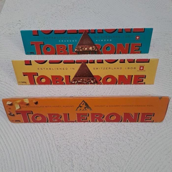 TOBLERONE MILK CHOCOLATE / TOBLERONE MILK CHOCOLATE ORANGE / TOBLERONE CRUNCHY ALMOND