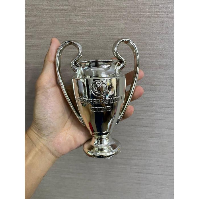 Miniatur Trofi Piala La Champions Eropa UCL 15cm Hobi Koleksi Pernak Pernik Sepakla Piala Trofi Jra