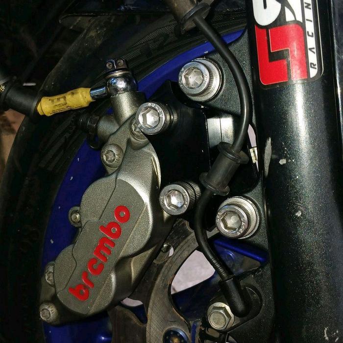 bracket kaliper 4p depan nmax 155 old new bottom shock standar ori/ breket 4 piston aerox 155 old