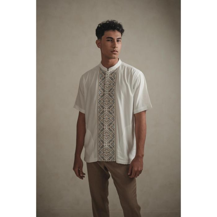 LARUSSO Kemeja Koko Bordir Lengan Pendek Pria - Orange Navy