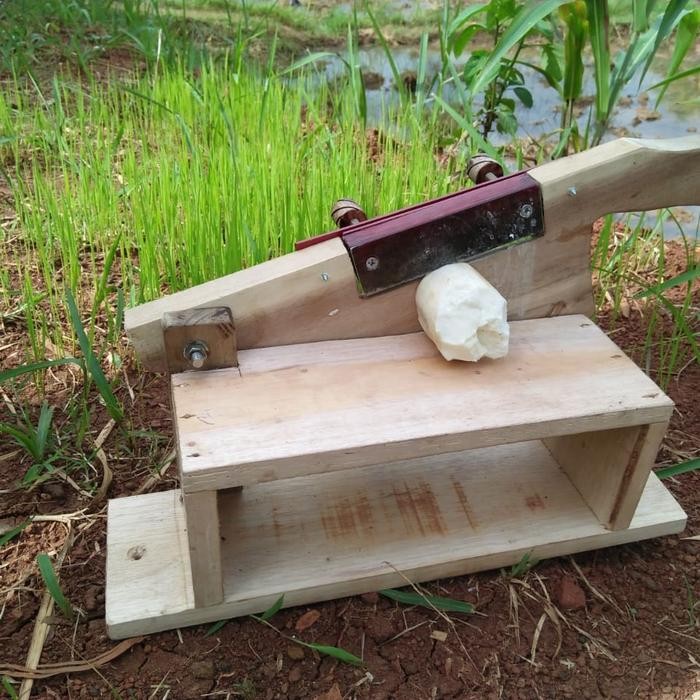 

FULL MODE ALAT PENGIRIS MESIN KERIPIK SINGKONG BASRENG DAN KERUPUK