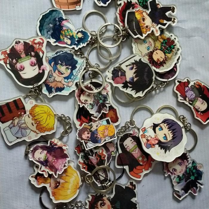 Gantungan kunci akrilik anime kimetsu no yaiba / anting tanjiro