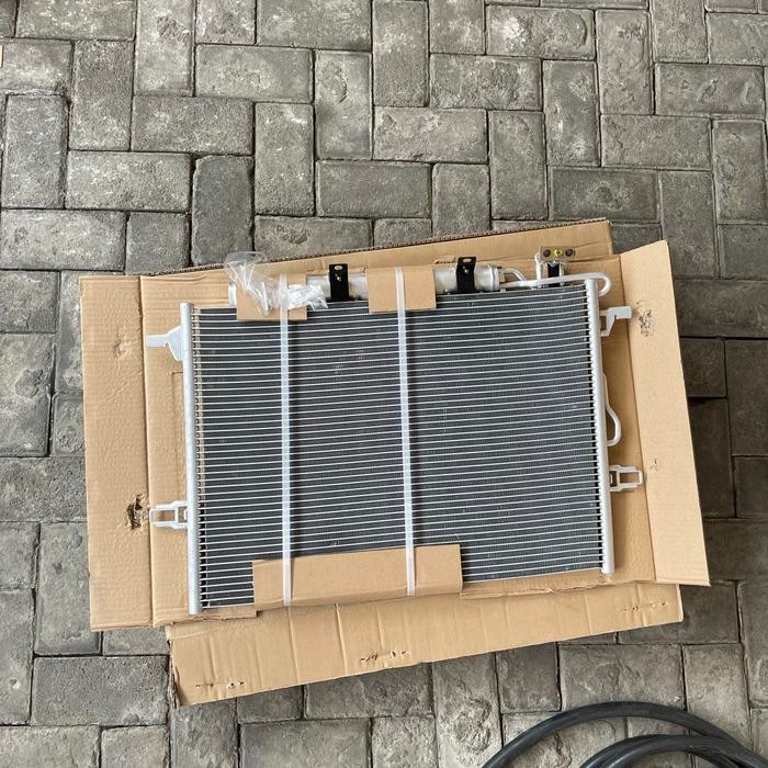 Condensor Kondensor Mercy W211 / E260 / E280 / E-Class SWJ