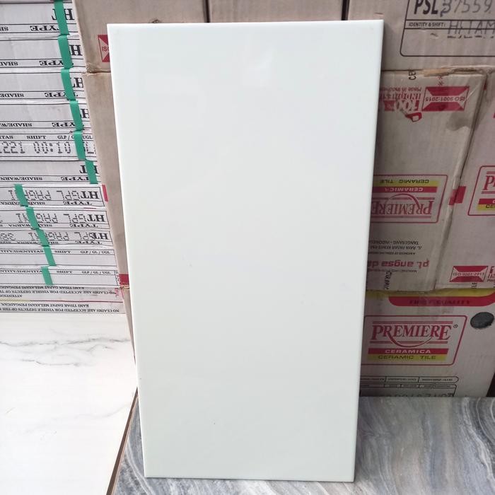 KERAMIK DINDING 25X50 PUTIH GLOSSY-DINDING DAPUR-DINDING KAMAR MANDI