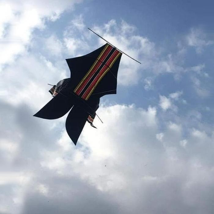 Layangan Bebean Rangka Rakit Sendiri - Lebar Sayap 110 cm Tinggi 140 cm