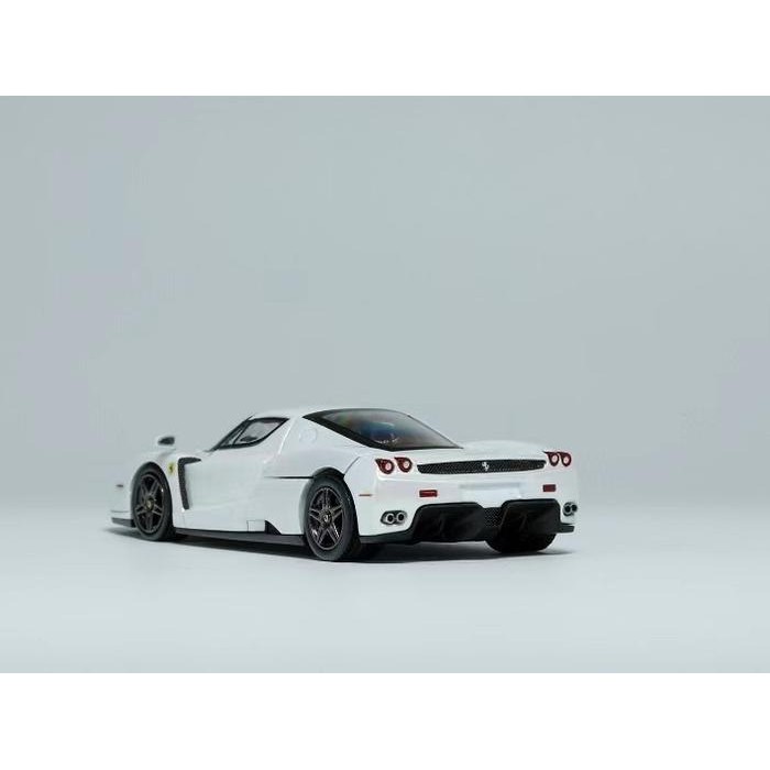 STOK TERBATAS  KING MODEL 1/64 FERRARI ENZO METALLIC WHITE DIECAST MOBIL MAINAN MINIATUR