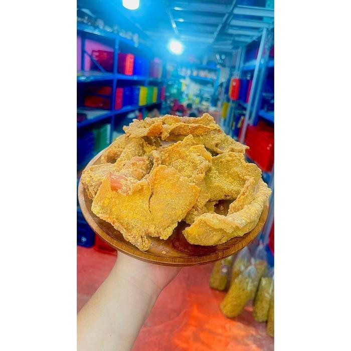 

KULIT AYAM GORENG CRISPY KERIPIK KULIT SNACK CEMILAN PEDAS GURIH