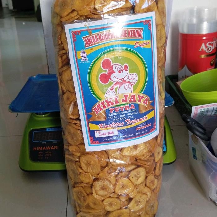

KERIPIK PISANG MANIS RENYAH 1KG CEMILAN