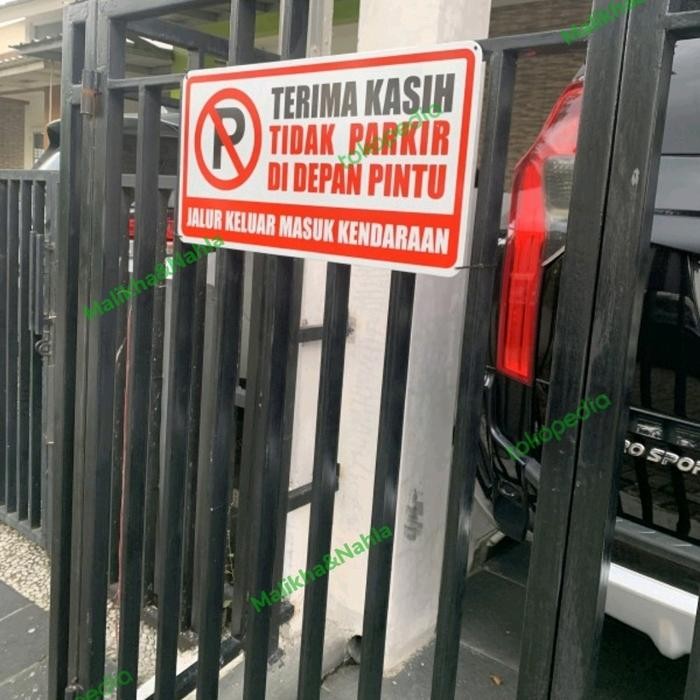 

RAMBU DILARANG PARKIR PAPAN SIGN PLAT ALUMINIUM