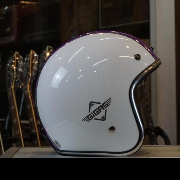 Helmet Motor Retro Gigas X Ungu