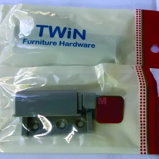 tip on pendek push open pintu push to open