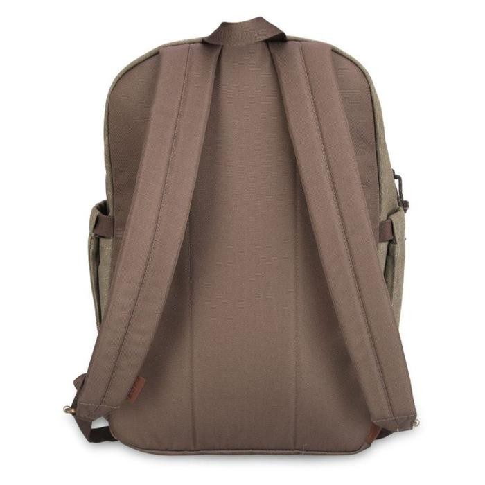 ps22- Eiger Cooper 17 Backpack Riding