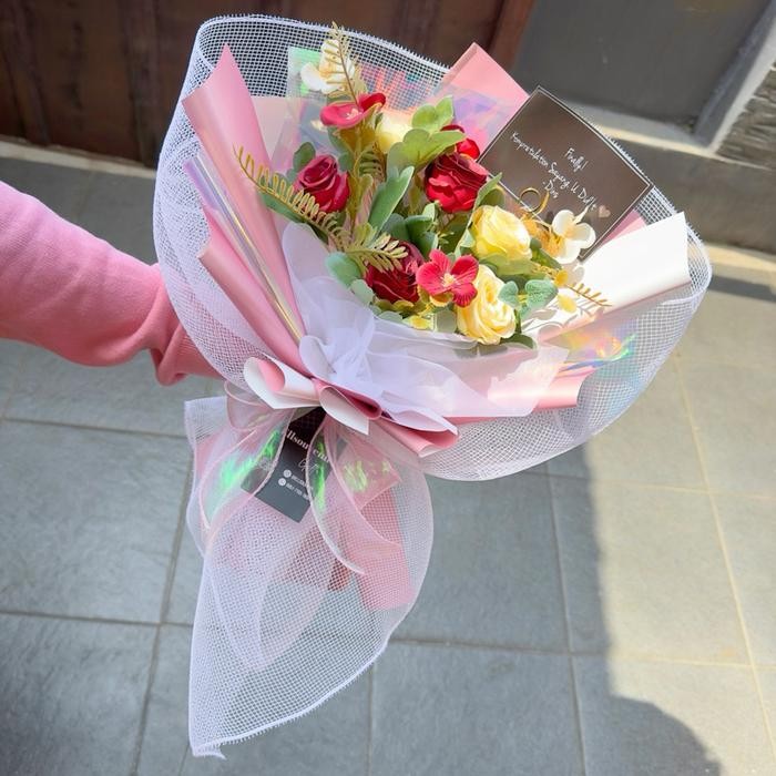 BUKET BUNGA / BUKET WISUDA / BUKET BUNGA PALSU / BUKET BONEKA