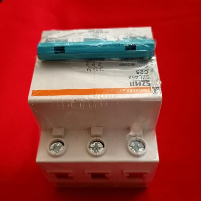 MCB 3PHASE 25A SZMR