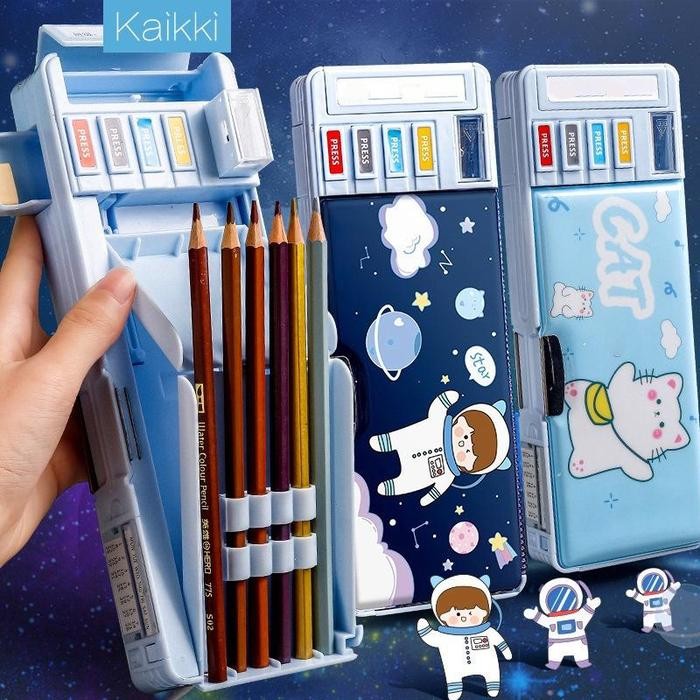 

DELTA SCHOOL kotak alat tulis multifungsi berpenampilan tinggi dengan banyak pola dan kotak alat