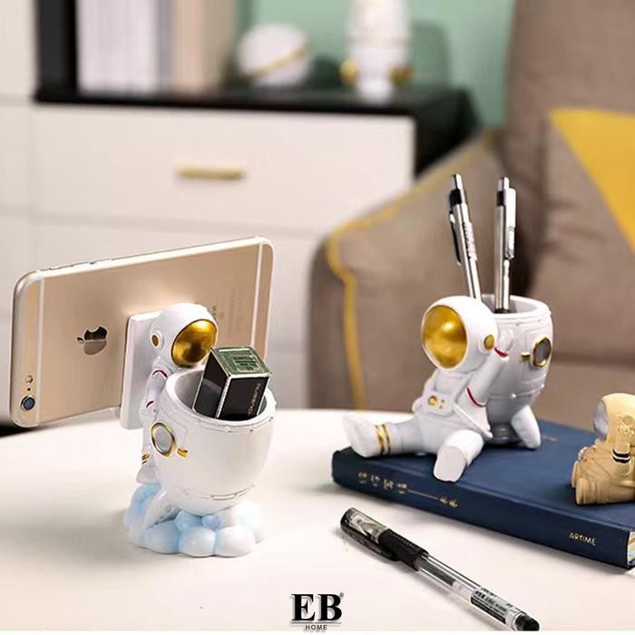 

PAJANGAN MEJA TEMPAT PENSIL HOLDER HP / ASTRONAUTS FIGURE EB HOME 1013