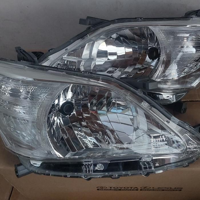 Headlamp Innova 2012-2015 Original