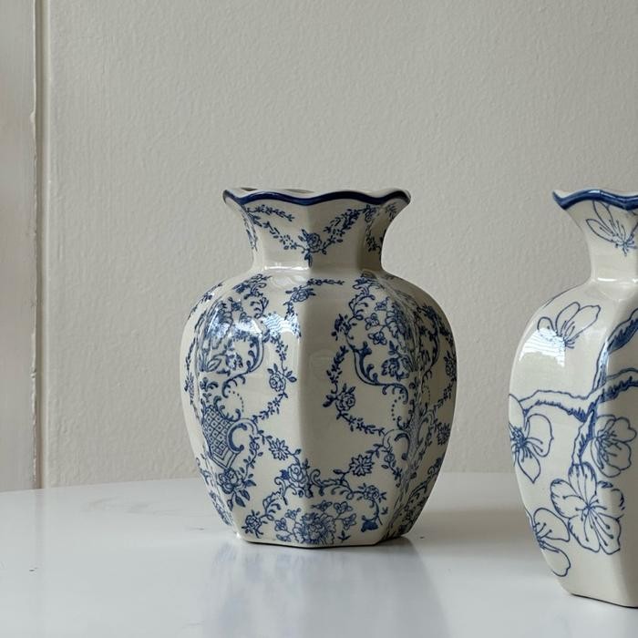 Guci Vas Bunga Kaca Tebal Unik Estetik Unique Aesthetic Flower Vase Glass Dekorasi Rumah