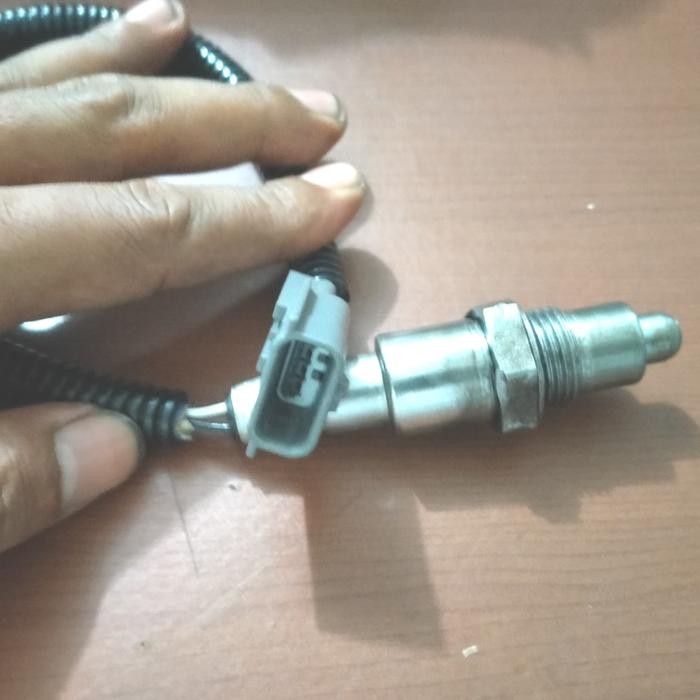 Sensor oksigen o2 sensor Datsun bawah original
