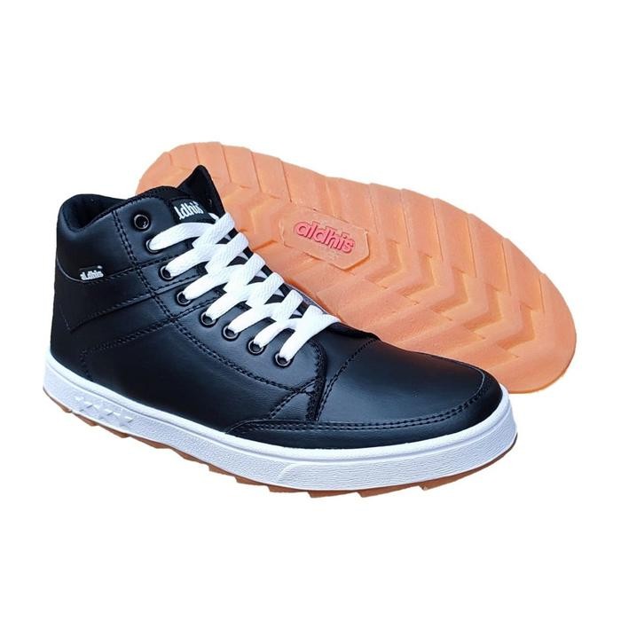 Brodo - T30 Black Sepatu Boots Pria Original Boot Casual Cowok Antislip Nyaman Dipakai Sekolah Dan