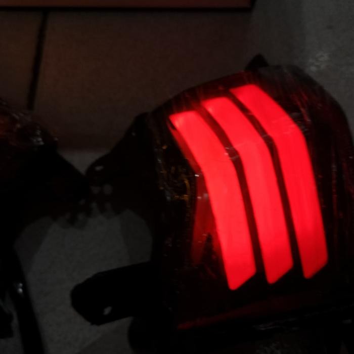Sen nmax senja merah sen kuning