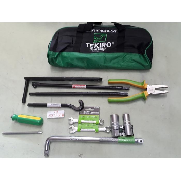 Jual Tool Kit Kijang Innova / Kunci Ban Serep Kijang Innova