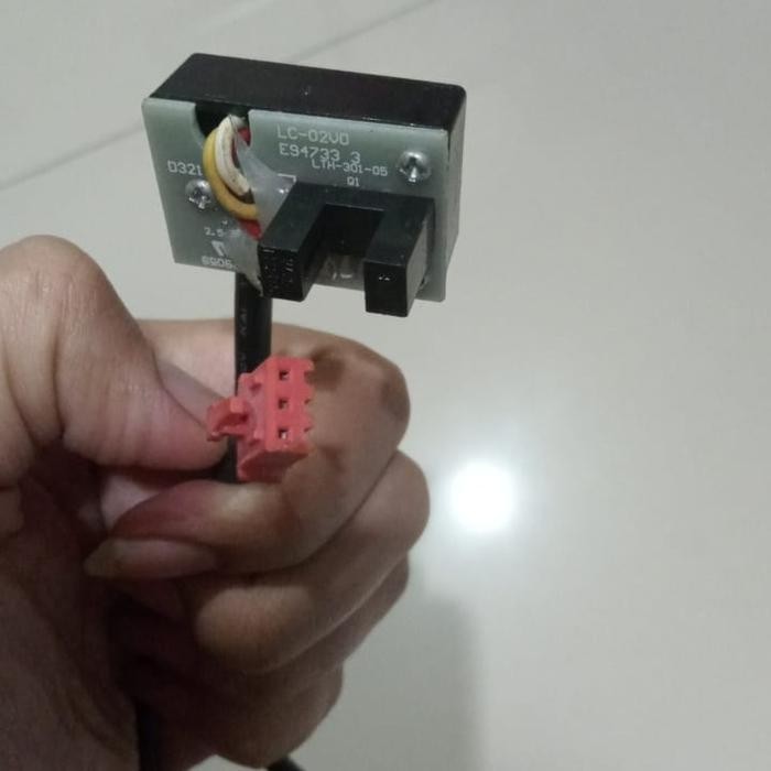SENSOR DINAMO TREADMILL 3 PIN ( KUALITAS BAGUS ) IMPORT