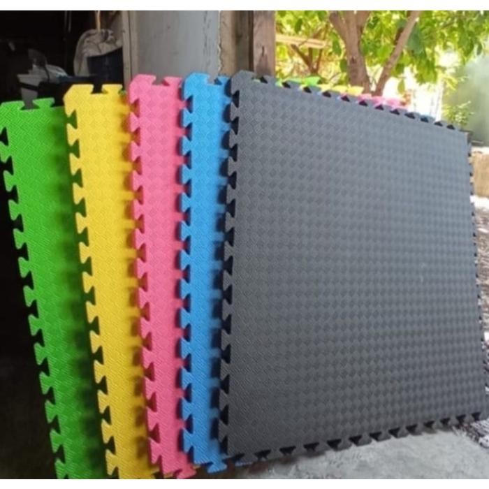 PJS Matras Karate Taekwondo Pencak Silat Ukuran 1 Cm