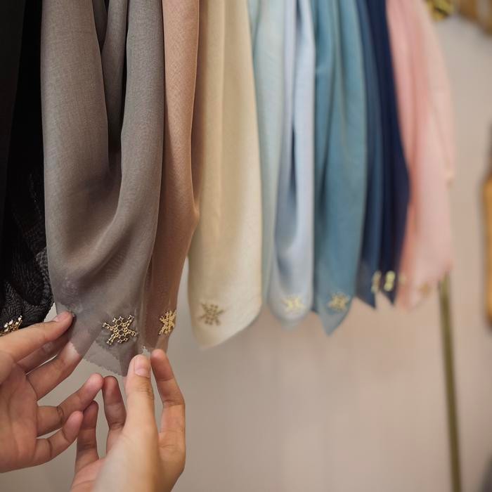 mcgz- Khanaan + Paris Scarf