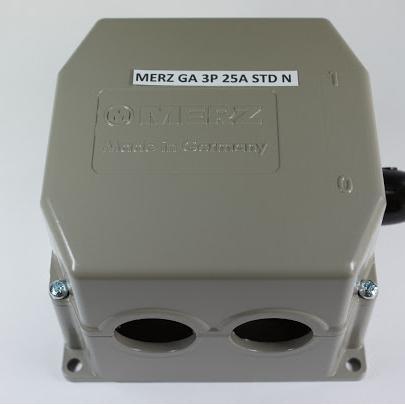 MERZ702 GA ON-OFF OHM SAKLAR 3POLE 25AMPERE 220V