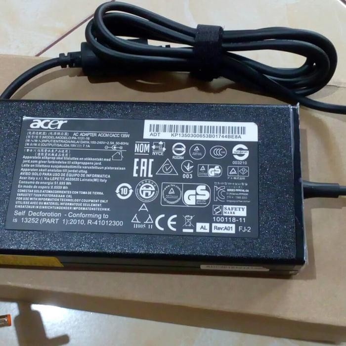 Dijual Adaptor charger Acer veriton z4640G-C 19V 7,1A 135watt