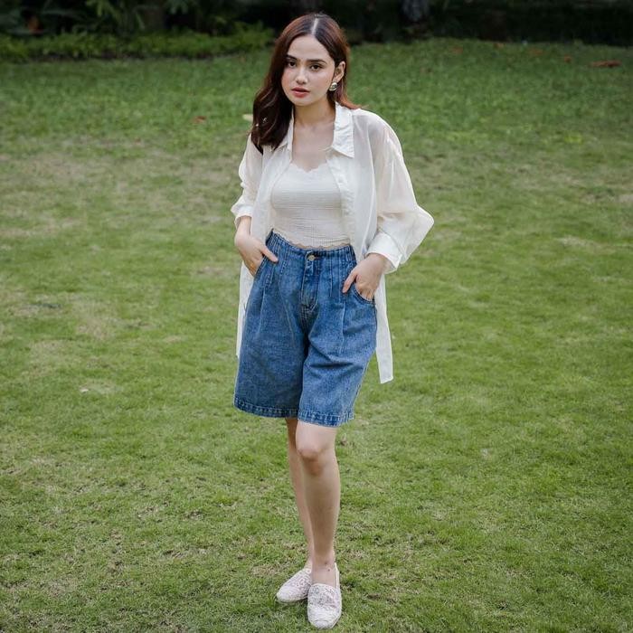 Pilihan- This Is April X Syifa Hadju Vol.Ii Atasan Wanita Kekinian Outfit Kemeja Lengan Panjang