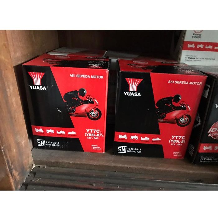 AKI / ACCU MOTOR YUASA YT7C / YB5L-B ACCU KERING