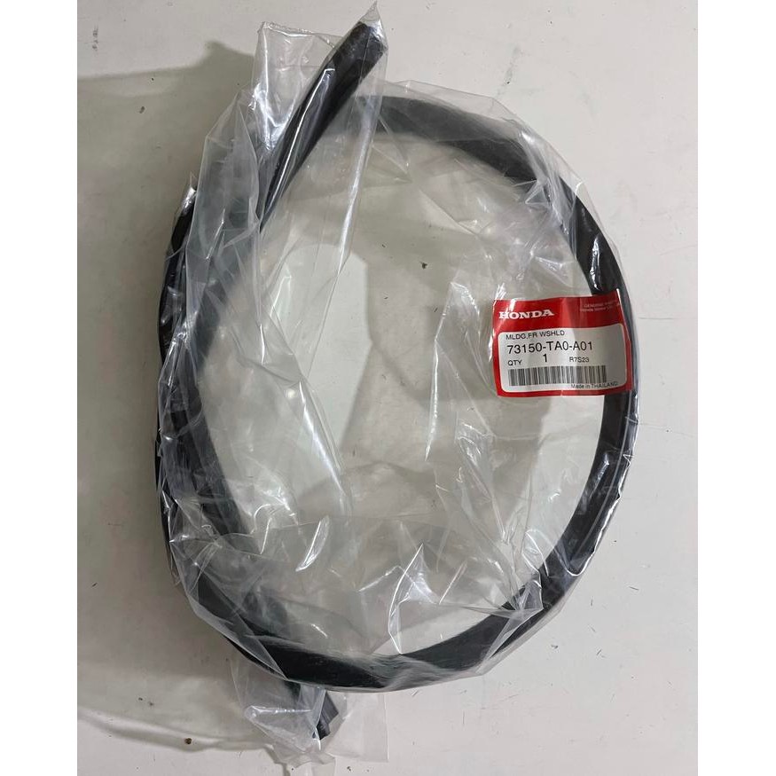 Jual Karet List Kaca Besar Depan Lis Molding Atas Accord Cr2 2013 2014 2015 2016 2017 Honda