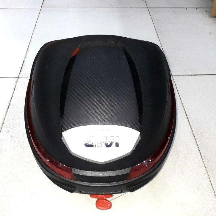 Terbaik Box Givi Motor / Top Box Givi B270N Tanpa Lampu Terlariss 
