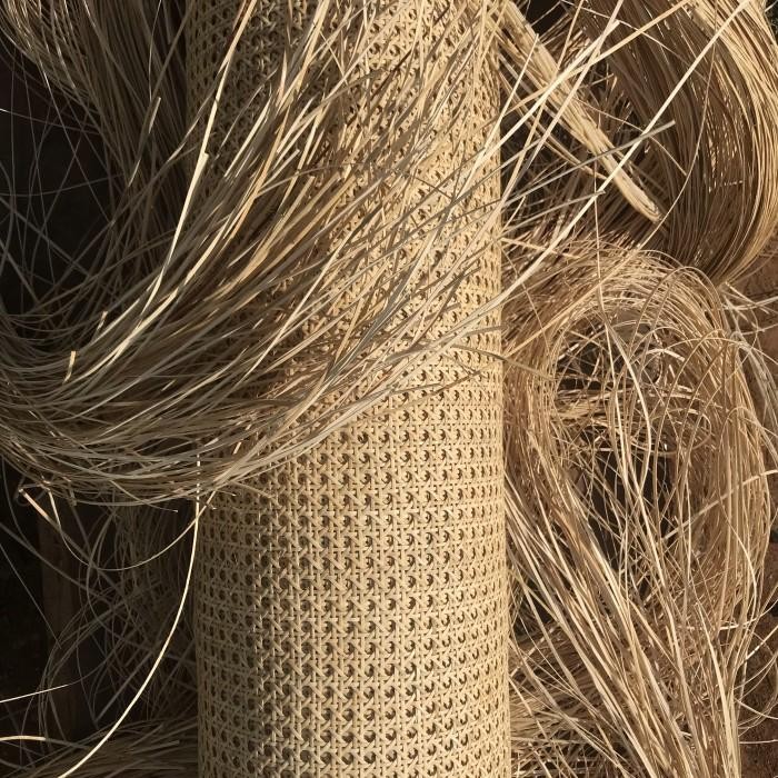 

Lembaran Rotan Kembang Tanjung/Webbing ukuran 90 x 300 cm D=6 mm