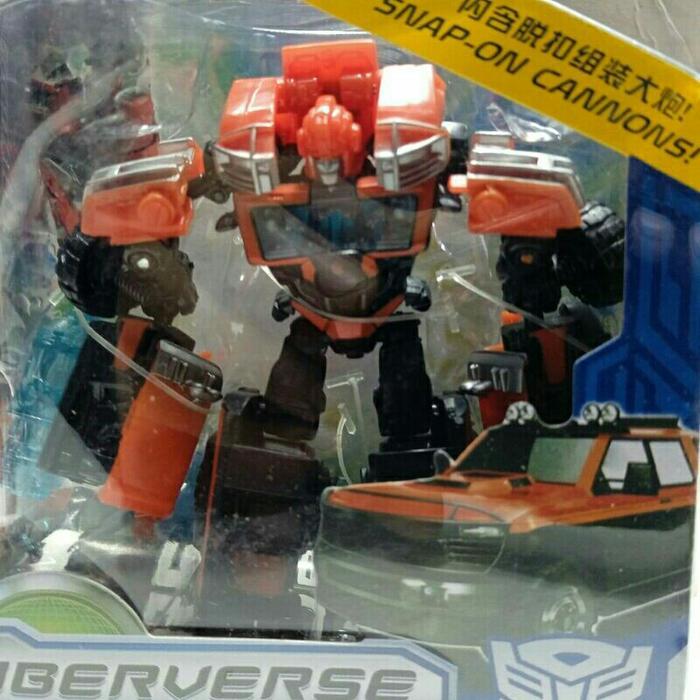 HOT SALE MAINAN TRANSFORMERS FIGURE TRANSFORMER IRONHEAD CYBERVERSEBY HASBRO ORIGINALBISA