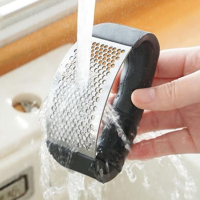 

Alat penggerus bawang putih/Garlic presser/Alat Penghancur bawang putih/Parutan bawang putih